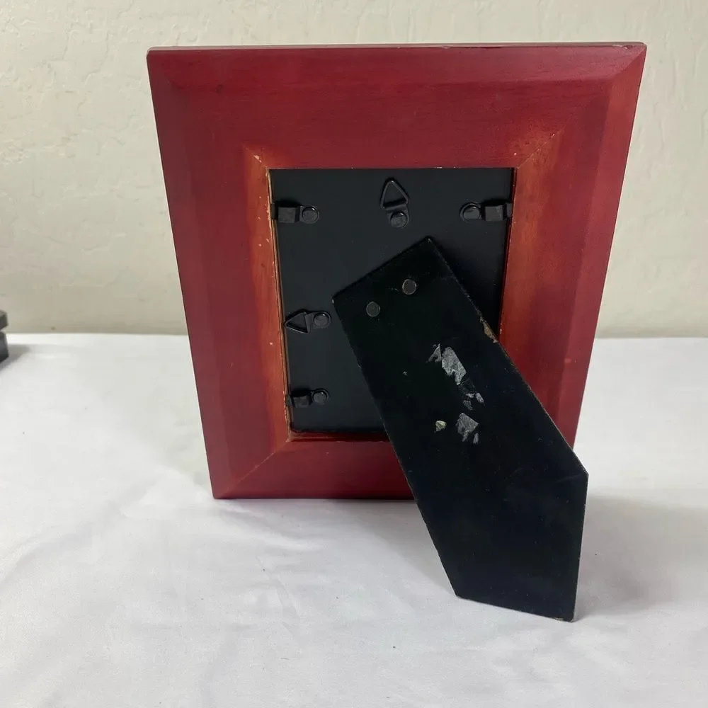 Red Wooden Picture Frame Vintage 4x6 photo Very